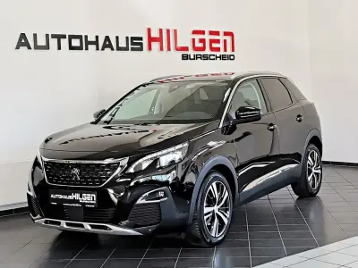 Gebraucht Peugeot 3008 Allure 165 PS (121 kW) 2018 Lackierung schwarz perla nera/ SUV