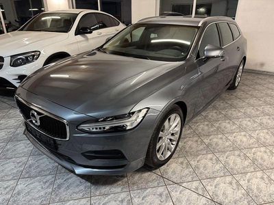 Gebraucht Volvo V90 Momentum 190 PS (139 kW) 2020 Grau Kombi