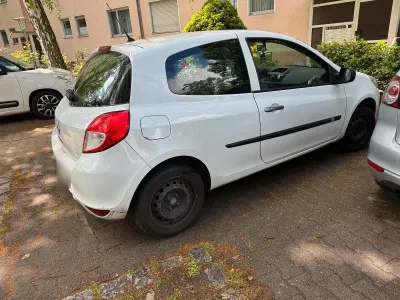Gebraucht Renault Clio III 75 PS (55 kW) 2009 Weiß Kleinwagen
