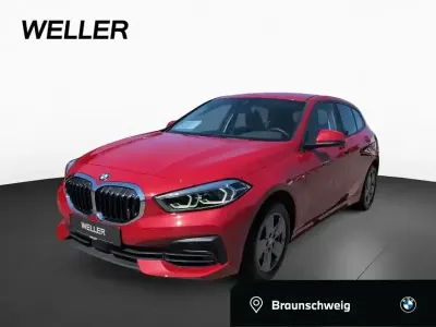 Gebraucht BMW 116 Advantage 109 PS (80 kW) 2023 Melbourne rot (rot) Kleinwagen