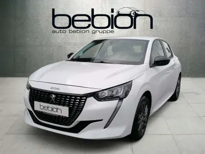 Gebraucht Peugeot 208 Active 101 PS (74 kW) 2022 Schneeweiss Kleinwagen