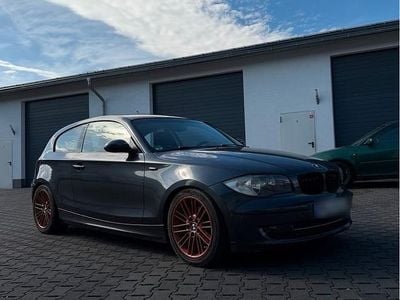 Second-hand BMW 118 143 CP (105 kW) 2008 Gri Hatchback