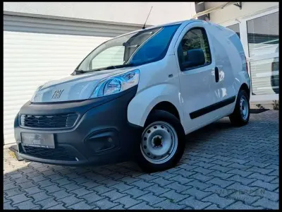 Gebraucht Fiat Fiorino 80 PS (58 kW) 2023 Weiß Van / Kleinbus