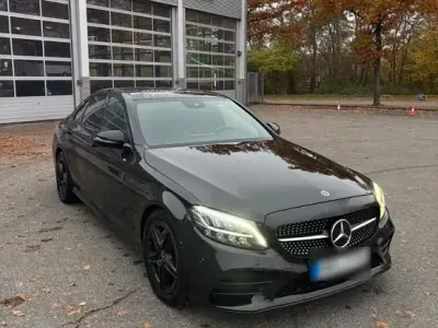 Gebraucht Mercedes C200 184 PS (135 kW) 2019 Schwarz Limousine