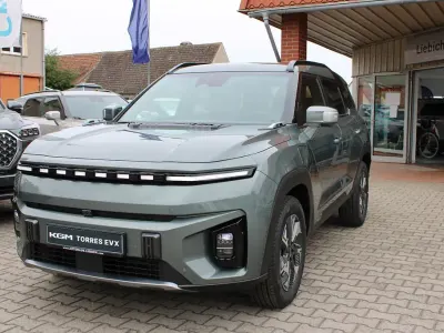 Neu KGM Torres EVX 152 kW (207 PS) 2026 Grün SUV