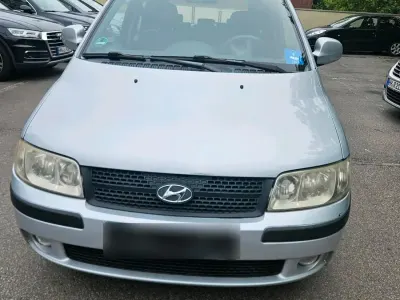 Gebraucht Hyundai Matrix 85 PS (62 kW) 2007 Silber Van / Kleinbus
