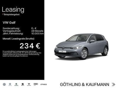 Gebraucht VW Golf VIII Life 131 PS (96 kW) 2023 Mondsteingrau Limousine
