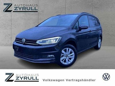 Gebraucht VW Touran Highline 150 PS (110 kW) 2022 Schwarz Van / Kleinbus