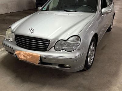 Silber Gebraucht 2003 Mercedes C180 Limousine | 2.990 € (Guter Preis)