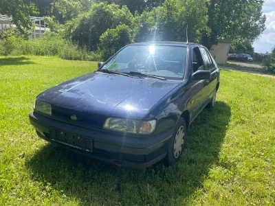 Gebraucht Nissan Sunny 75 PS (55 kW) 1992 Blau Limousine