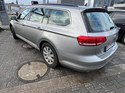 Gebraucht VW Passat 170 PS (125 kW) 2016 Silber Kleinwagen