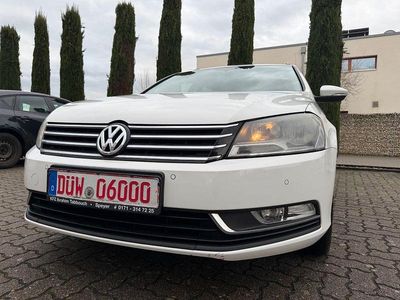 Weiß Gebraucht 2013 VW Passat Limousine | 6.950 € (Fairer Preis)