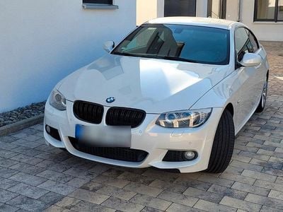 Gebraucht BMW 320 M Sport 170 PS (125 kW) 2010 Weiß Coupé