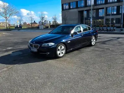 Gebraucht BMW 523 204 PS (150 kW) 2010 Blau Limousine