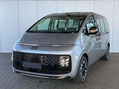 Neu Hyundai Staria 224 PS (164 kW) 2025 Shimmering silver metallic Van / Kleinbus