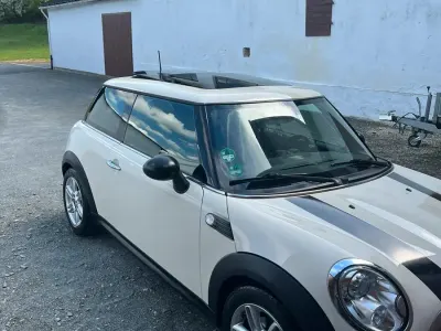 Brugt Mini Cooper 75 HK (55 kW) 2010 Andere farben Hatchback