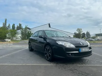 Gebraucht Renault Laguna III 140 PS (102 kW) 2008 Schwarz Limousine