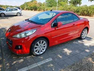 Usata Peugeot 207 CC 120 CV (88 kW) 2010 Rosso Cabrio