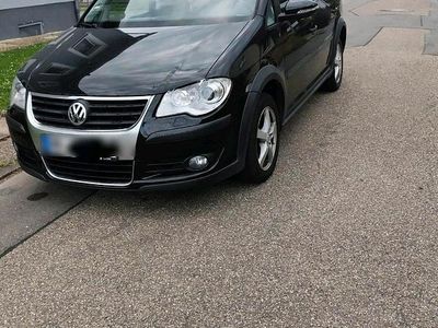 VW Touran Cross