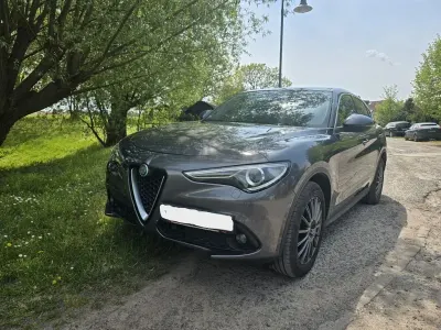 Gebraucht Alfa Romeo Stelvio Super 209 PS (153 kW) 2017 Grau SUV