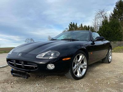 Jaguar XK8