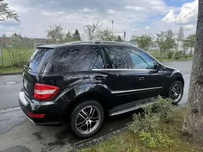 Gebraucht Mercedes ML300 204 PS (150 kW) 2010 SUV
