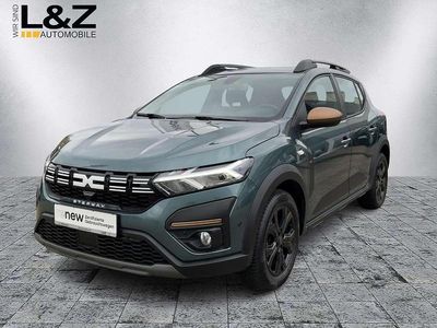 Zedergrün (metallic) Gebraucht 2024 Dacia Sandero Extreme Limousine | 19.780 € (Teuer)