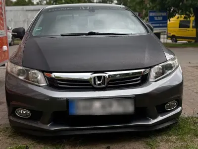 Gebraucht Honda Civic Comfort 141 PS (103 kW) 2013 Grau Limousine