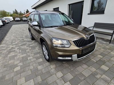 gebraucht Skoda Yeti Ambition Outdoor DSG 1. Hand