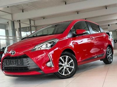 Gebraucht Toyota Yaris Club 111 PS (81 kW) 2019 Rot Kleinwagen