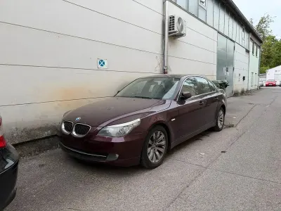 Brugt BMW 523 197 HK (144 kW) 2008 Rød Sedan