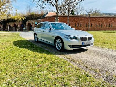 Gebraucht BMW 520 184 PS (135 kW) 2011 Silber Kombi