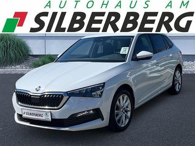 Gebraucht Skoda Scala Tour 150 PS (110 kW) 2023 Moonweiss metallic Kleinwagen