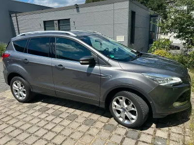 Gebraucht Ford Kuga 140 PS (102 kW) 2013 Grau SUV