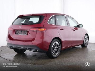 Mercedes B200