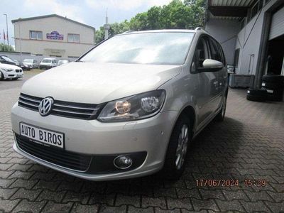 Gebraucht VW Touran Cup 140 PS (102 kW) 2014 Silver leaf metallic Van / Kleinbus