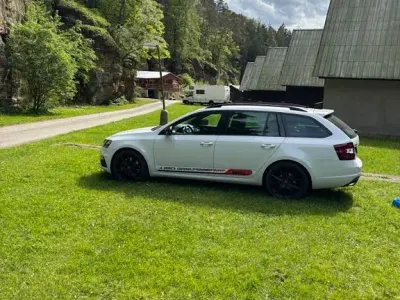 Gebraucht Skoda Octavia RS 230 PS (169 kW) 2017 Weiß Kombi