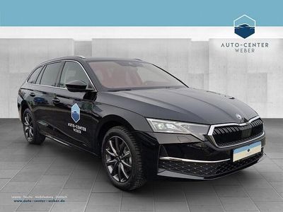 Schwarz Gebraucht 2025 Skoda Octavia Tour Kombi | 37.420 € (Teuer)