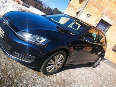 Andere farben Gebraucht 2015 VW Golf VII Highline Kleinwagen | 8.999 € (Etwas zu teuer)