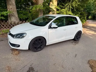 Gebraucht VW Golf VI 160 PS (117 kW) 2009 Weiß Kleinwagen