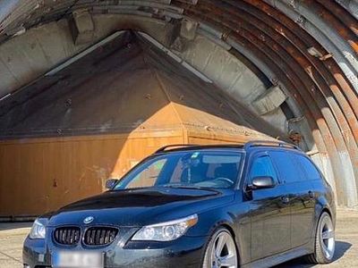 Gebraucht BMW 530 M Sport 235 PS (172 kW) 2007 Schwarz Kombi