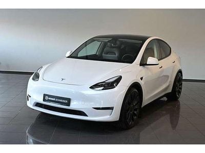 Weiß pearl white multicoat (metallic) Gebraucht 2024 Tesla Model Y Performance SUV | 43.750 € (Fairer Preis)
