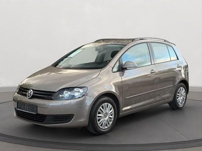 Kaschmirbraun Gebraucht 2011 VW Golf Plus Cross Trendline Van / Kleinbus | 6.390 € (Etwas zu teuer)