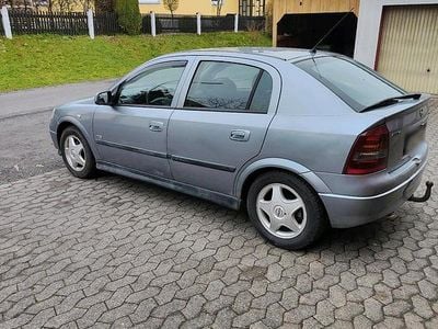 Gebraucht Opel Astra 105 PS (77 kW) 2003 Silber Limousine