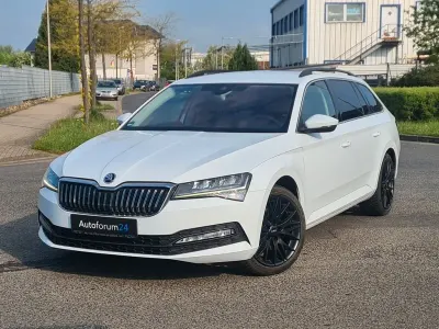 Gebraucht Skoda Superb Ambition 190 PS (139 kW) 2019 Weiß Kombi