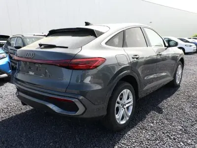 Nuova Audi Q5 Sportback S-Line 204 CV (150 kW) 2026 Grigio SUV