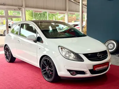 Gebraucht Opel Corsa Color Edition 87 PS (63 kW) 2010 Weiß Kleinwagen