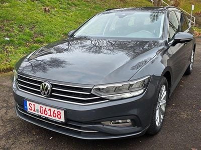 Grau Gebraucht 2019 VW Passat Kombi | 15.500 € (Guter Preis)