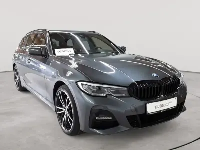 Gebraucht BMW 330 M Sport 184 PS (135 kW) 2022 Mineralgrau metallic Kombi