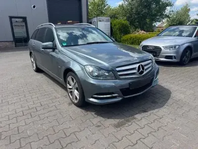Gebraucht Mercedes C220 170 PS (125 kW) 2012 Grau Kombi